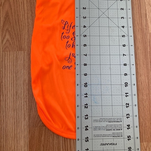 Price drop … NWOT Lightweight Material Dog (Puppy) Shirt with Saying - Picture 3 of 6